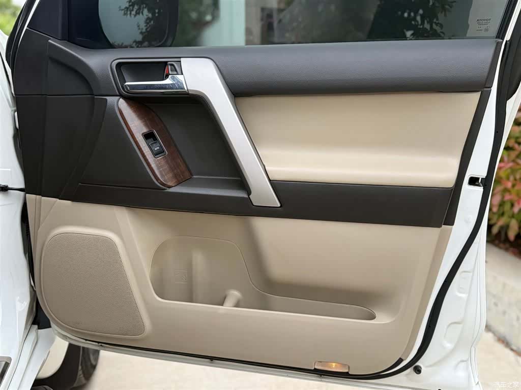 Toyota Prado, 2012 25