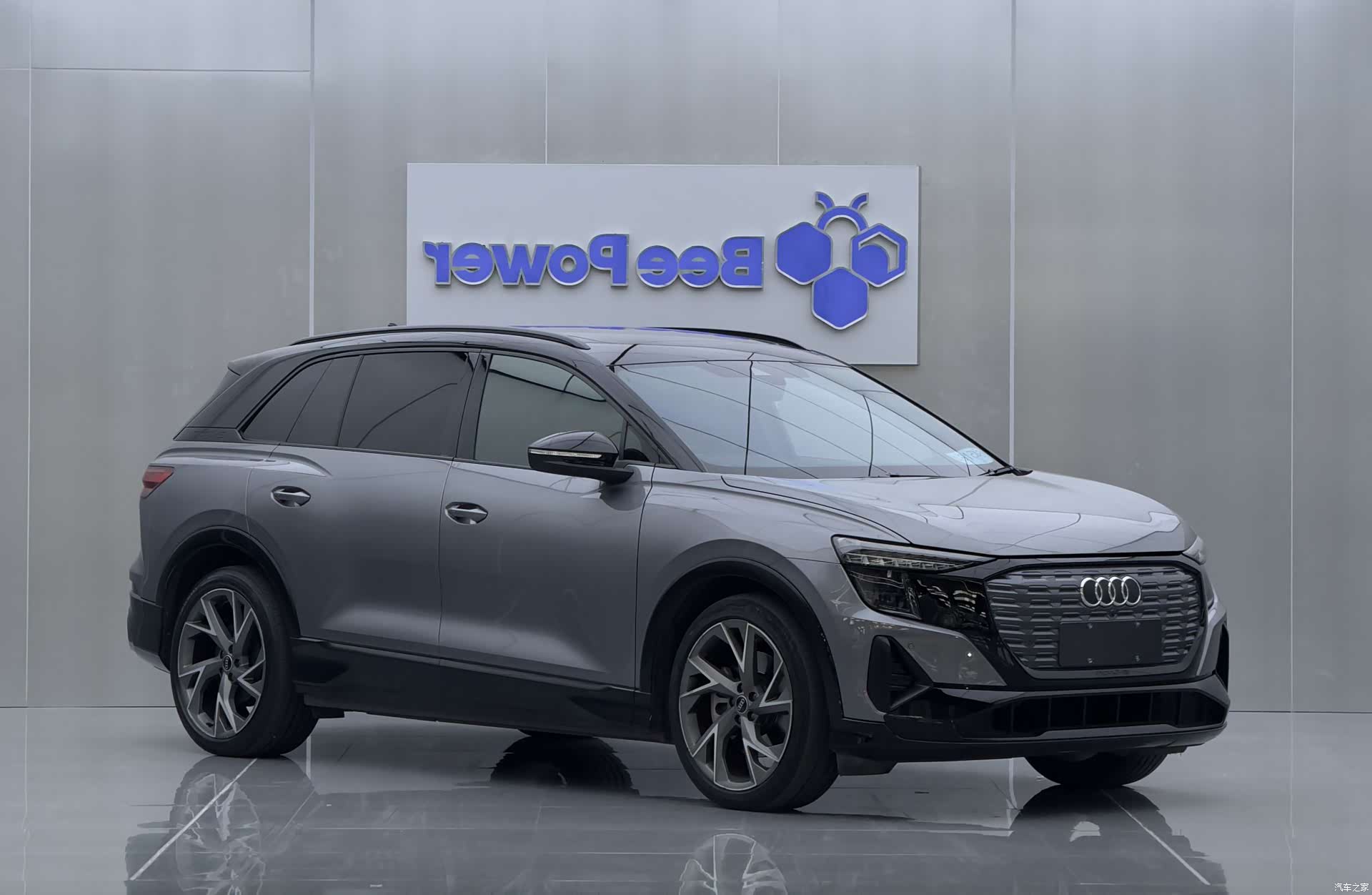 Audi Q5 e-tron, 2022 3
