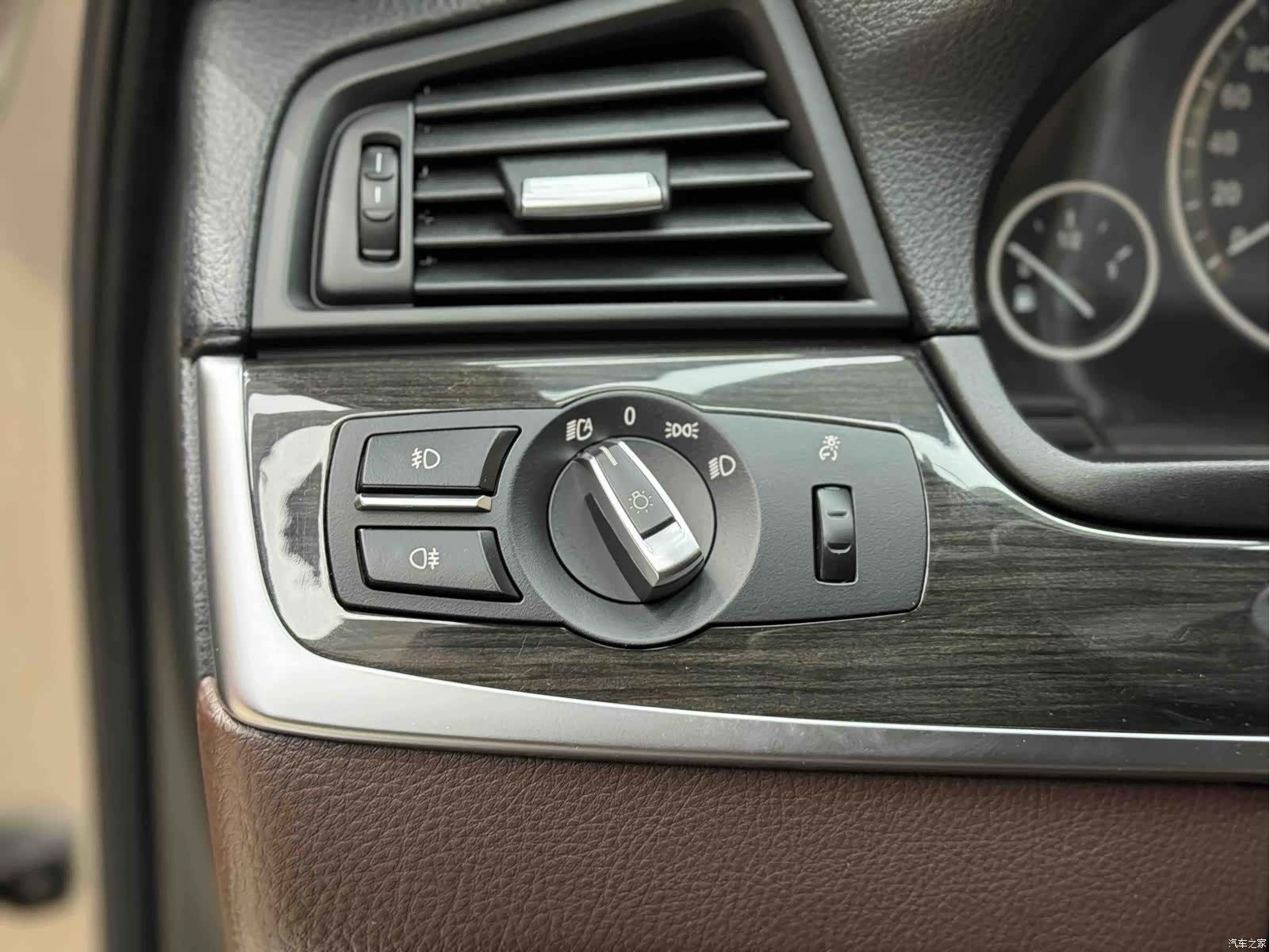 BMW 5 Series, 2016 16