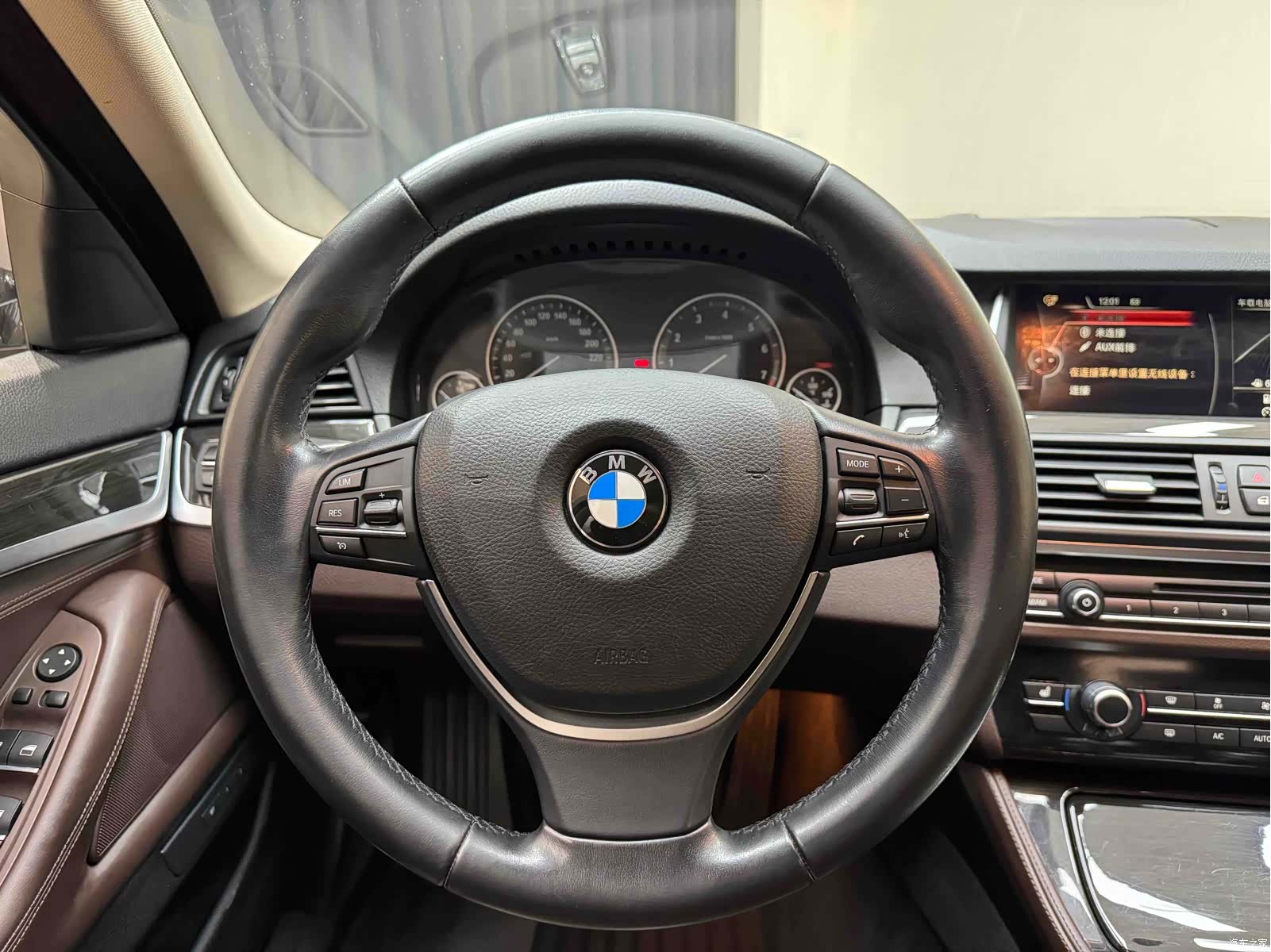 BMW 5 Series, 2016 21