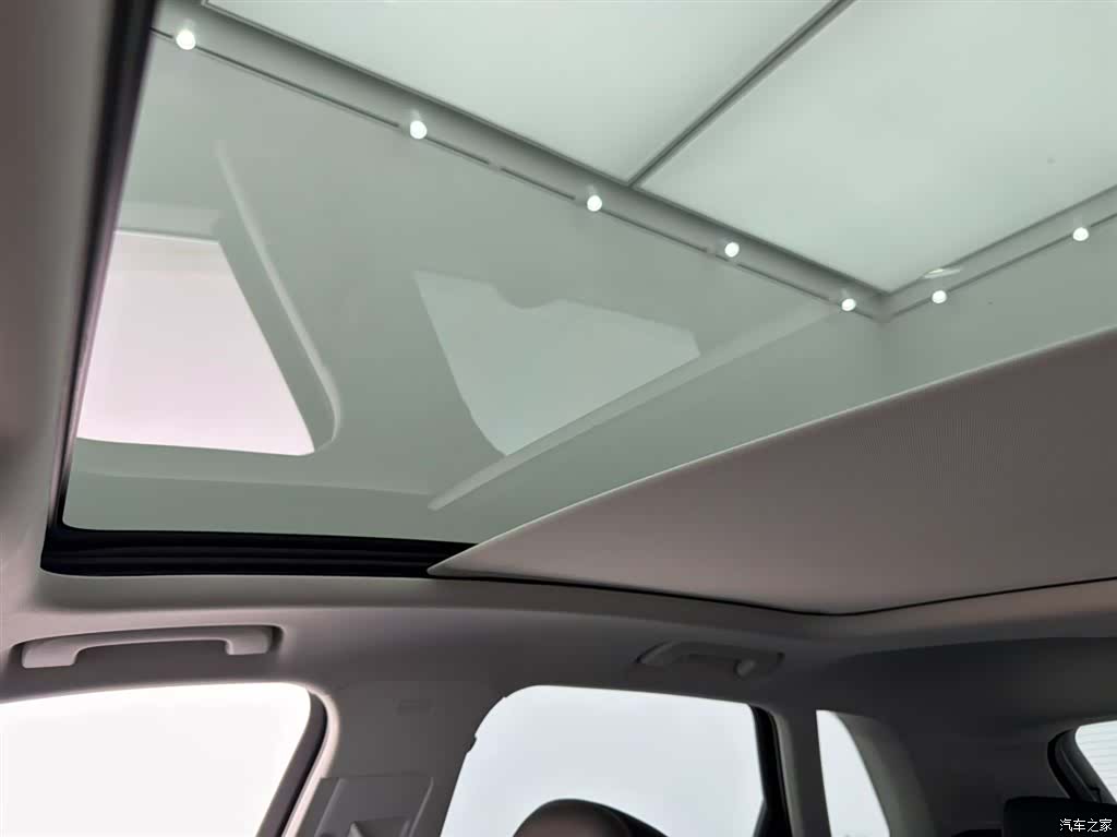 Audi Q3, 2022 13