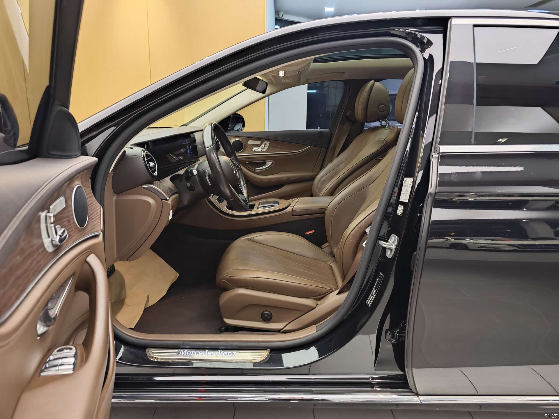 Mercedes-Benz E-Class, 2021 14