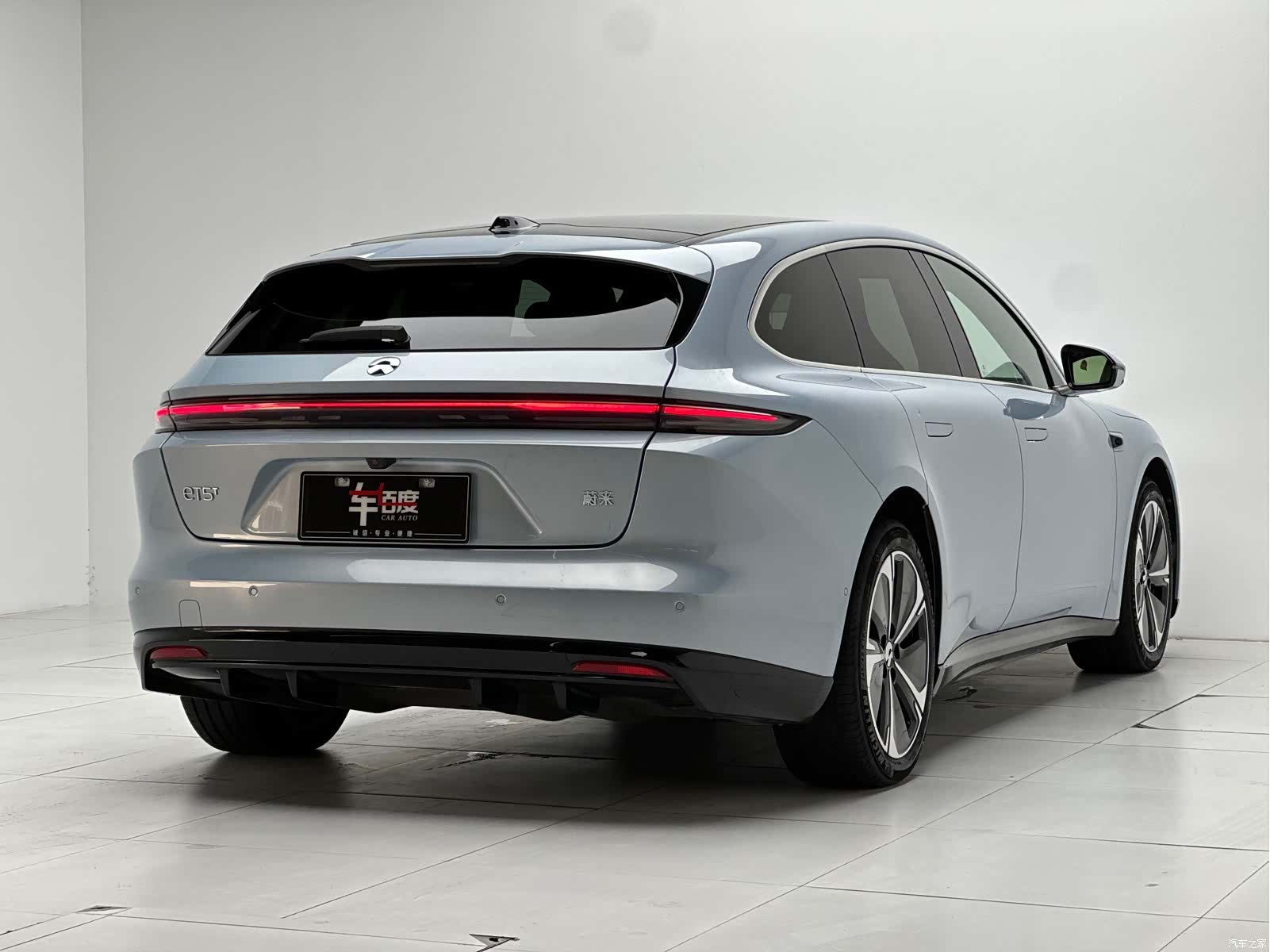 NIO ET5, 2025 4