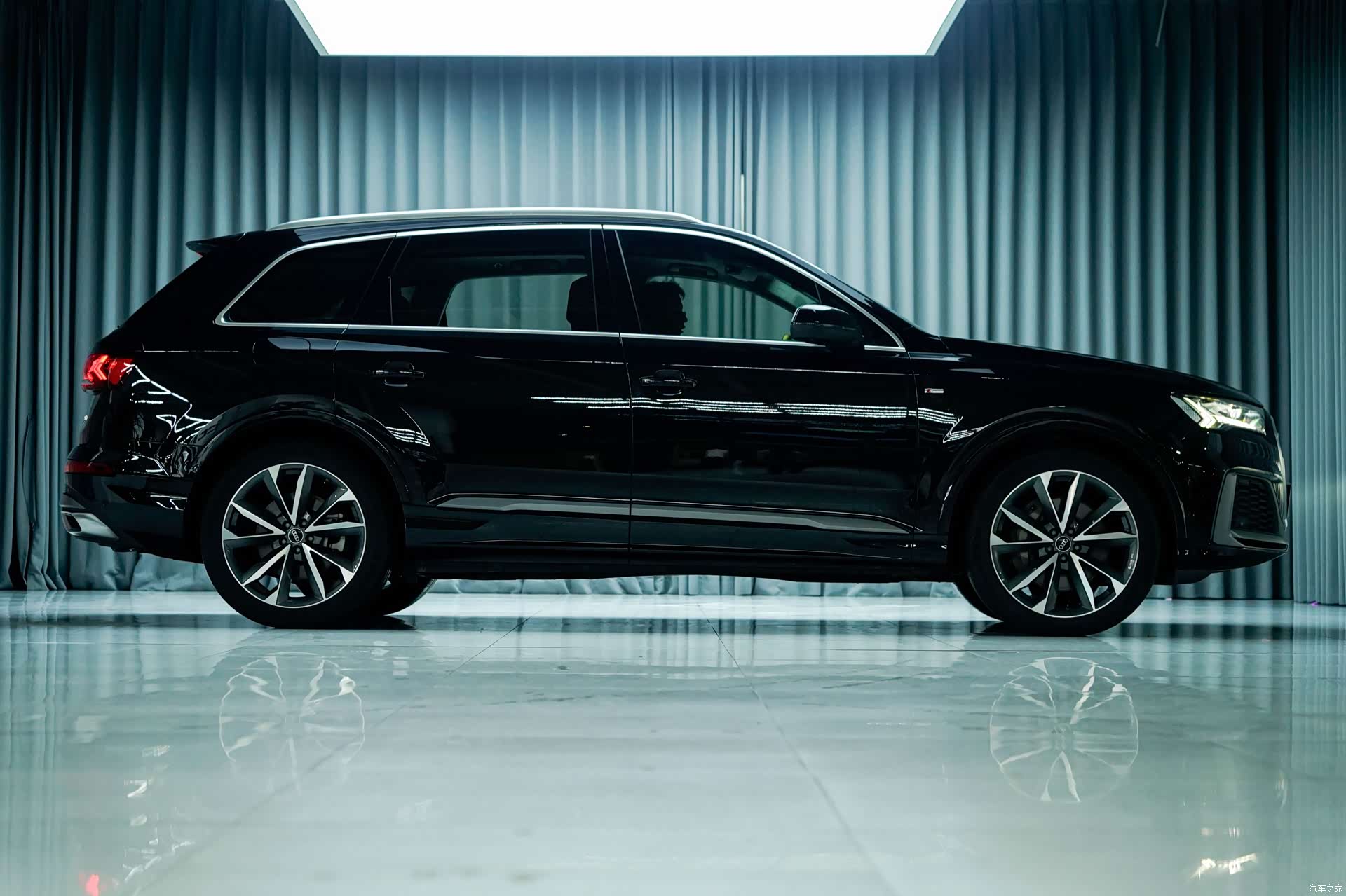 Audi Q7, 2023 8