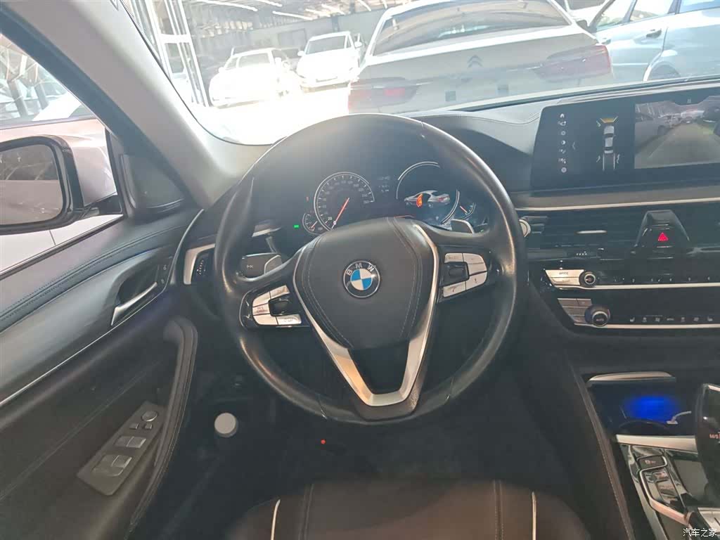 BMW 5 Series, 2018 8