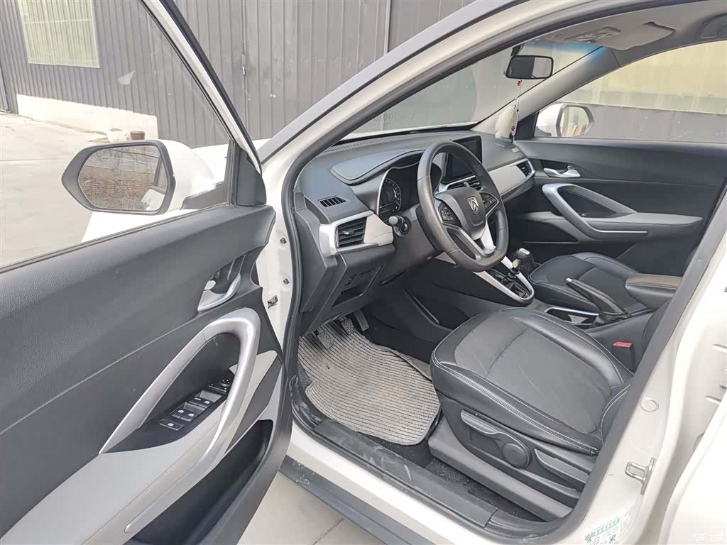 Wuling 510, 2018 13