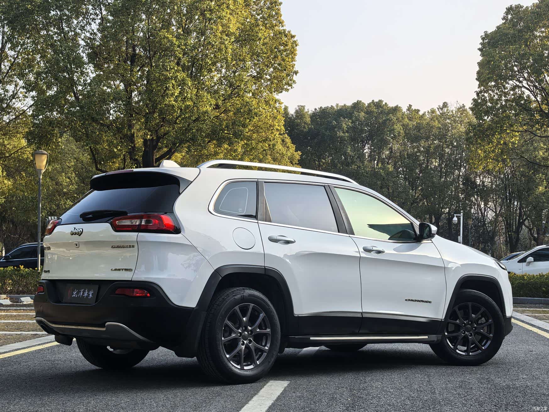 Jeep Cherokee, 2021 7