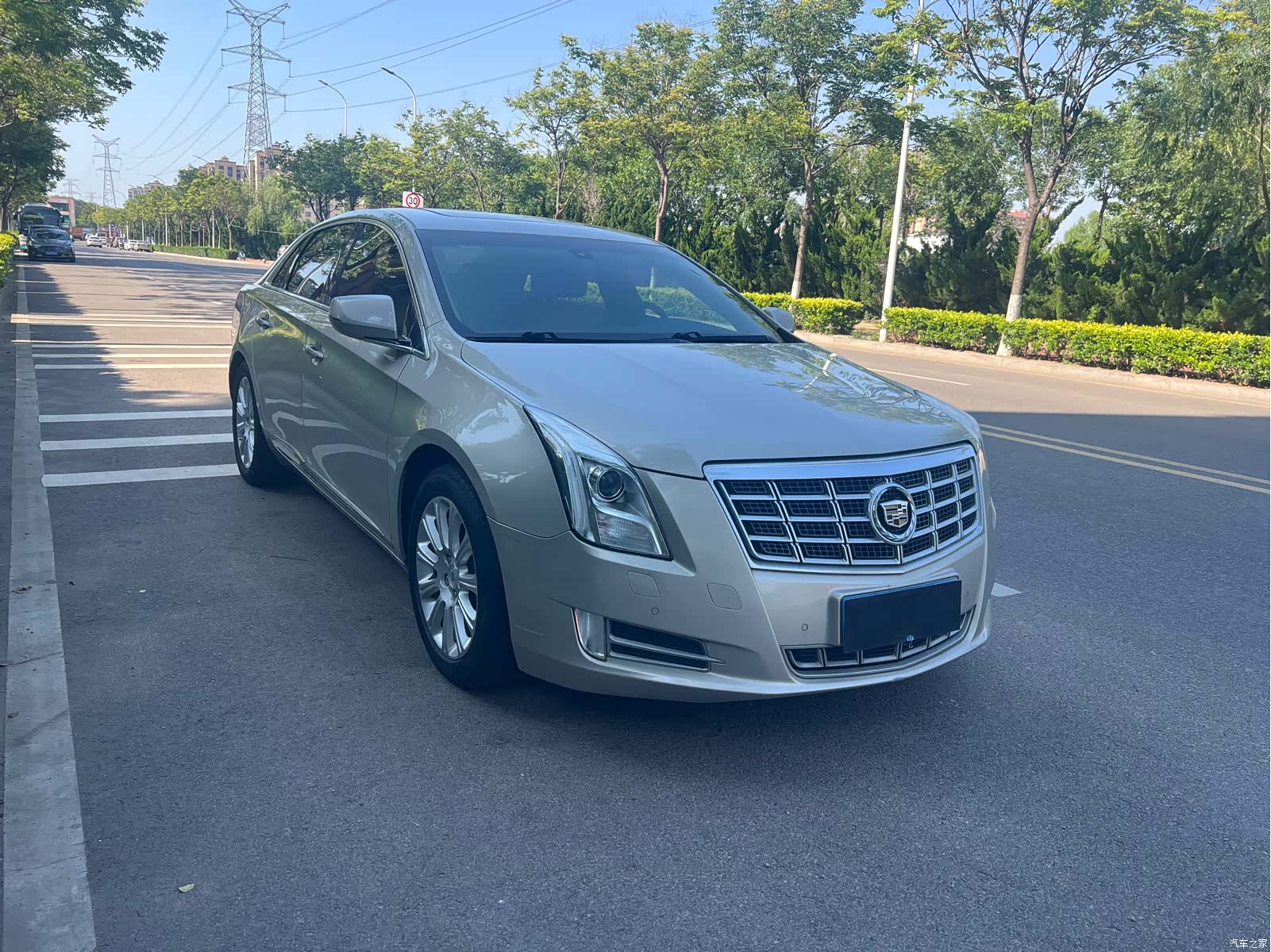 Cadillac XTS, 2013 3