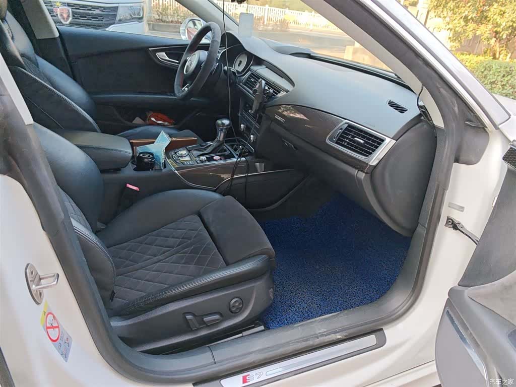Audi TT, 2014 12