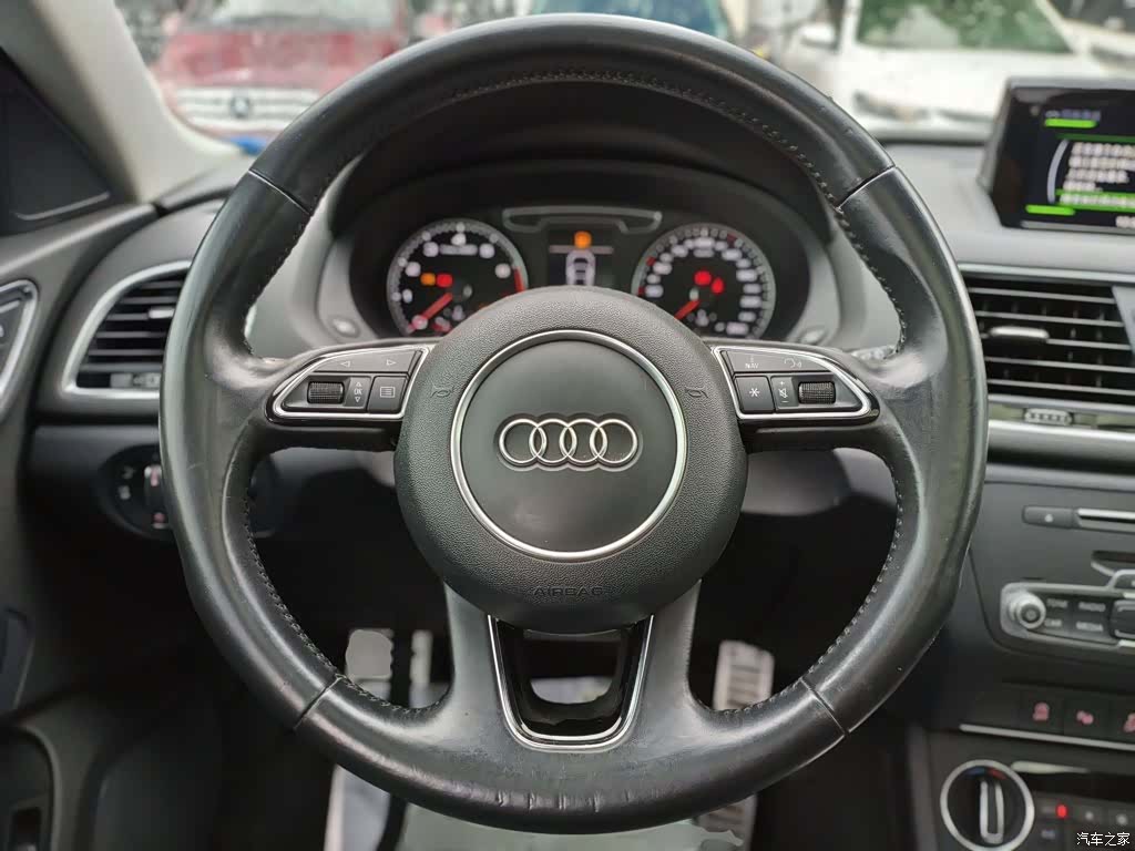 Audi Q3, 2016 11