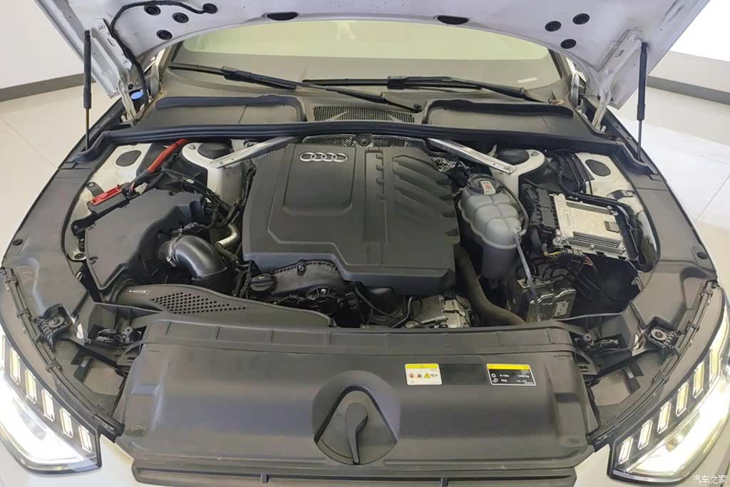 Audi A4L, 2023 10