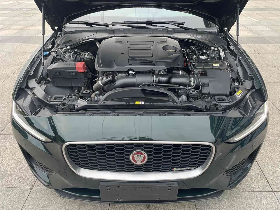 Jaguar XEL Jaguar XEL