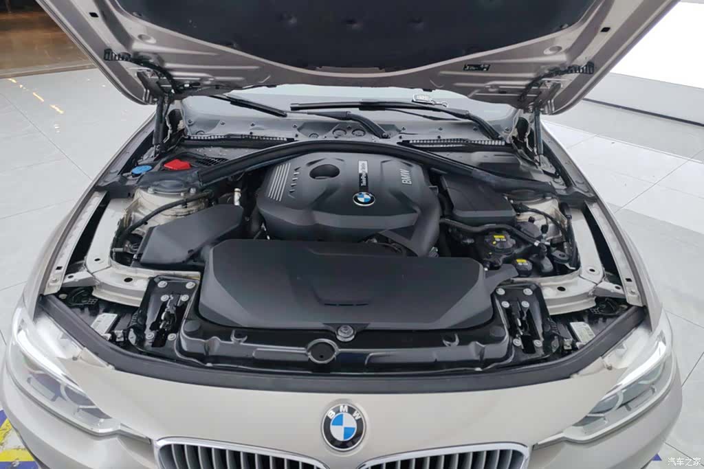 BMW 3 Series, 2018 10