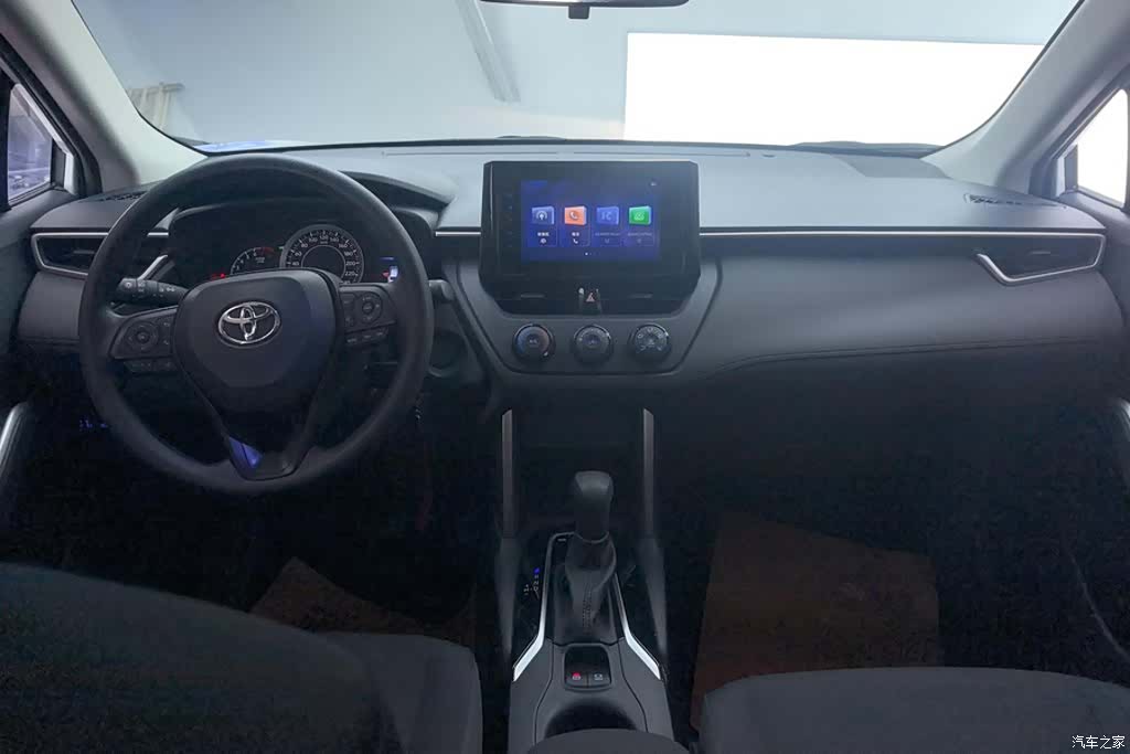 Toyota Corolla, 2023 12