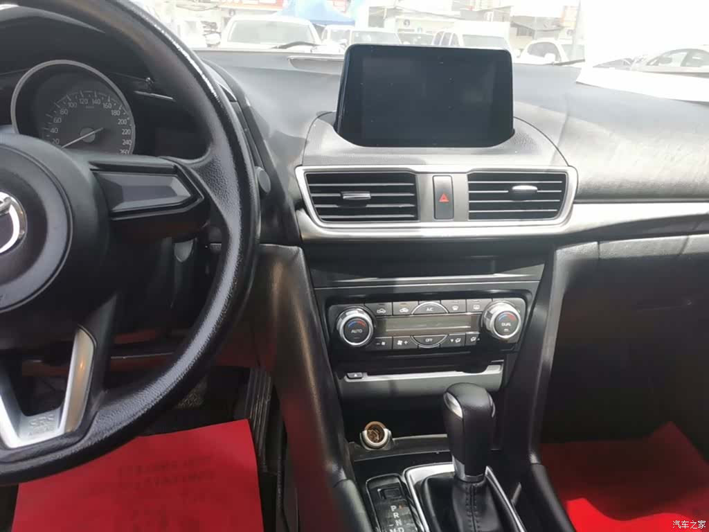 Mazda Mazda3, 2019 13