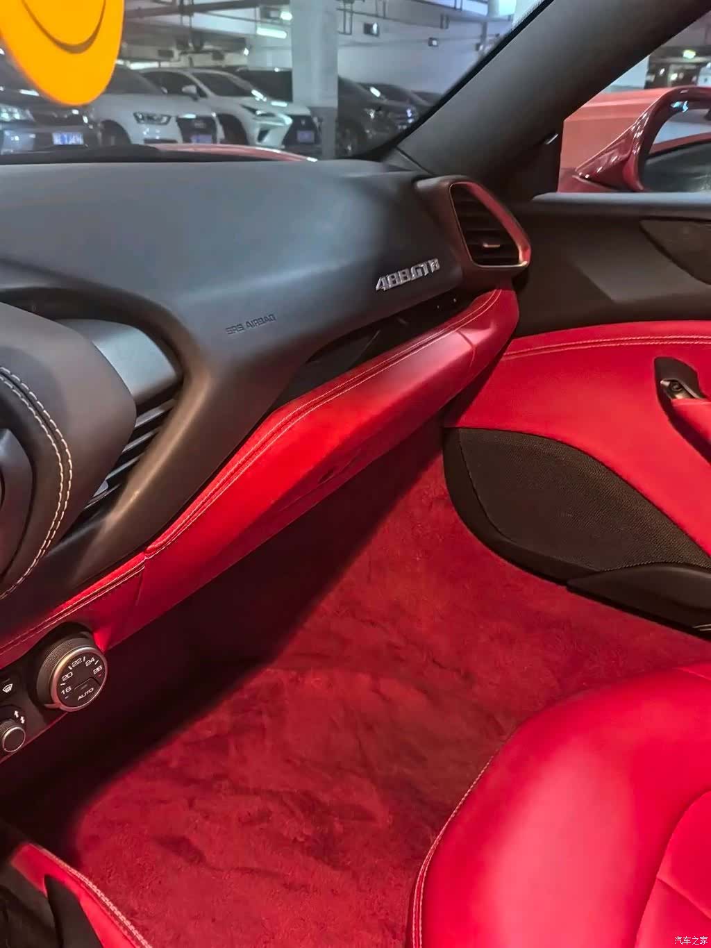 Ferrari 488, 2016 4