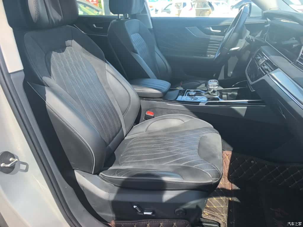 Hongqi HS5, 2022 20