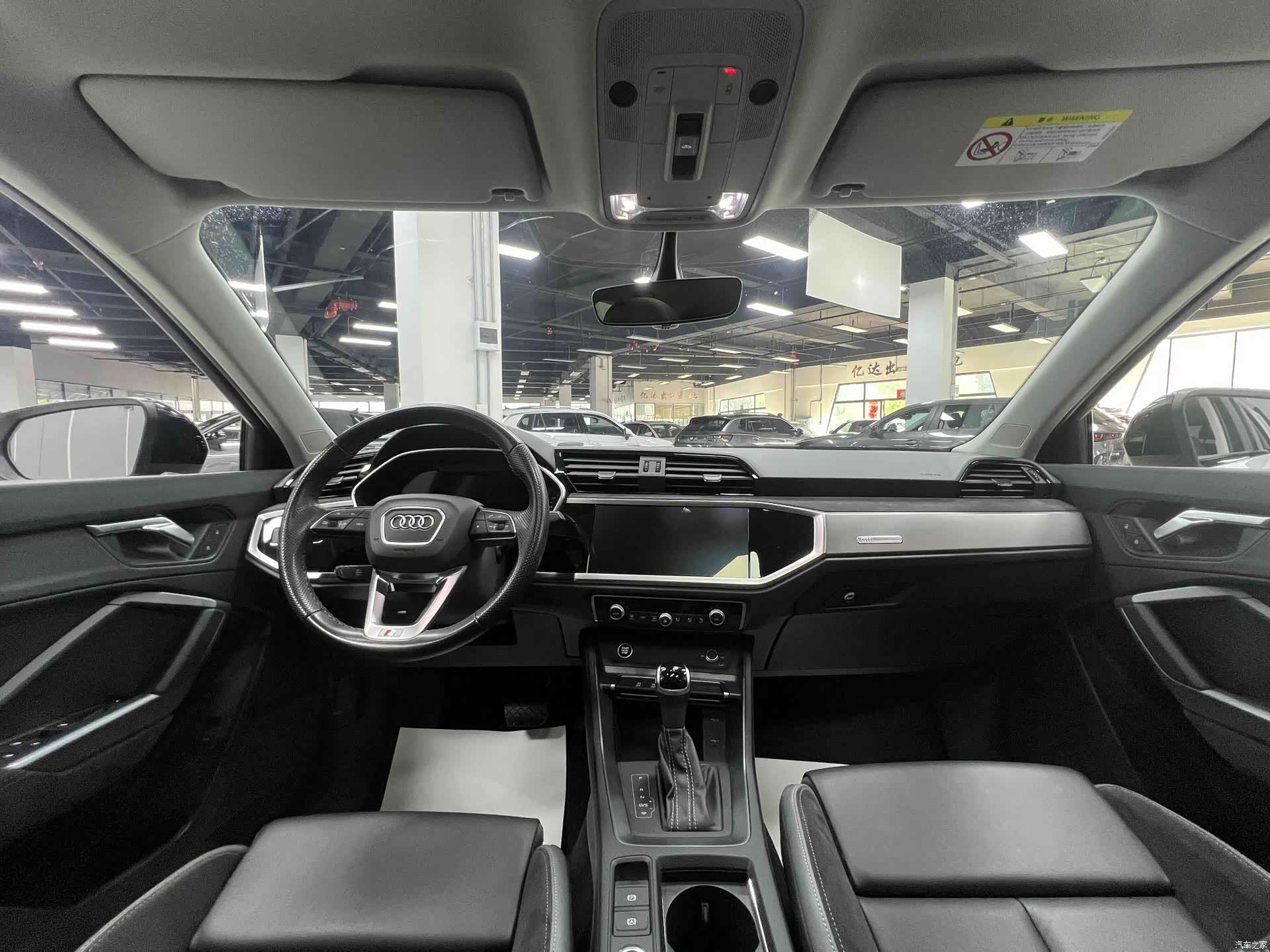 Audi Q3, 2023 9