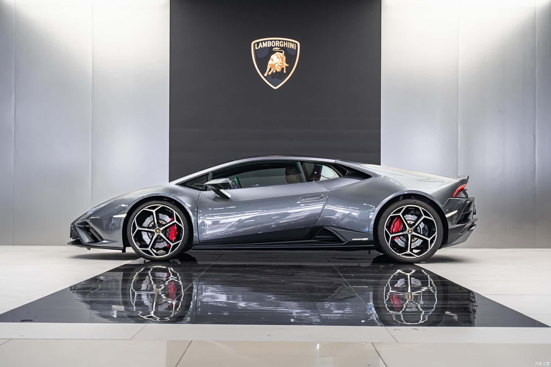 Lamborghini Huracán, 2021 10