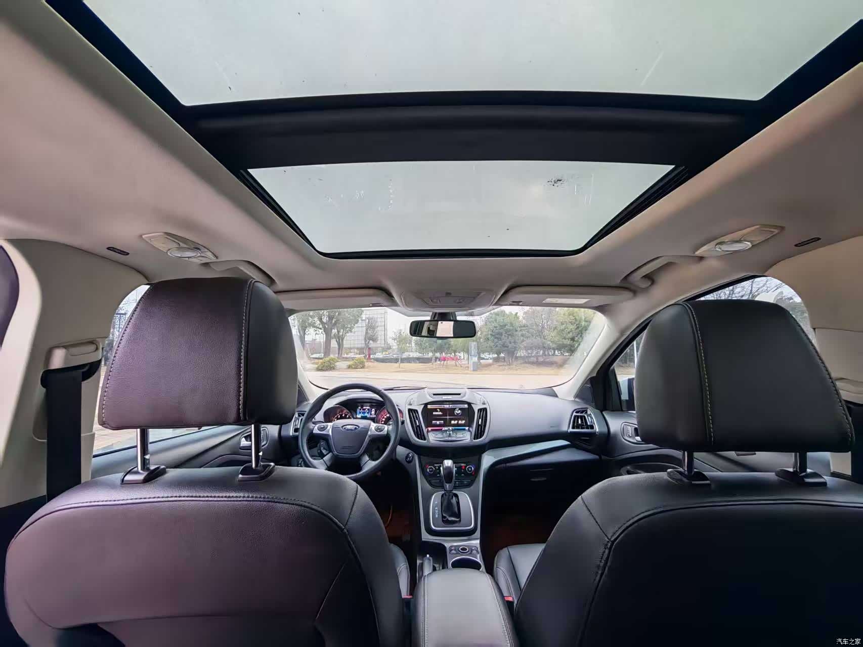 Ford Kuga, 2015 14