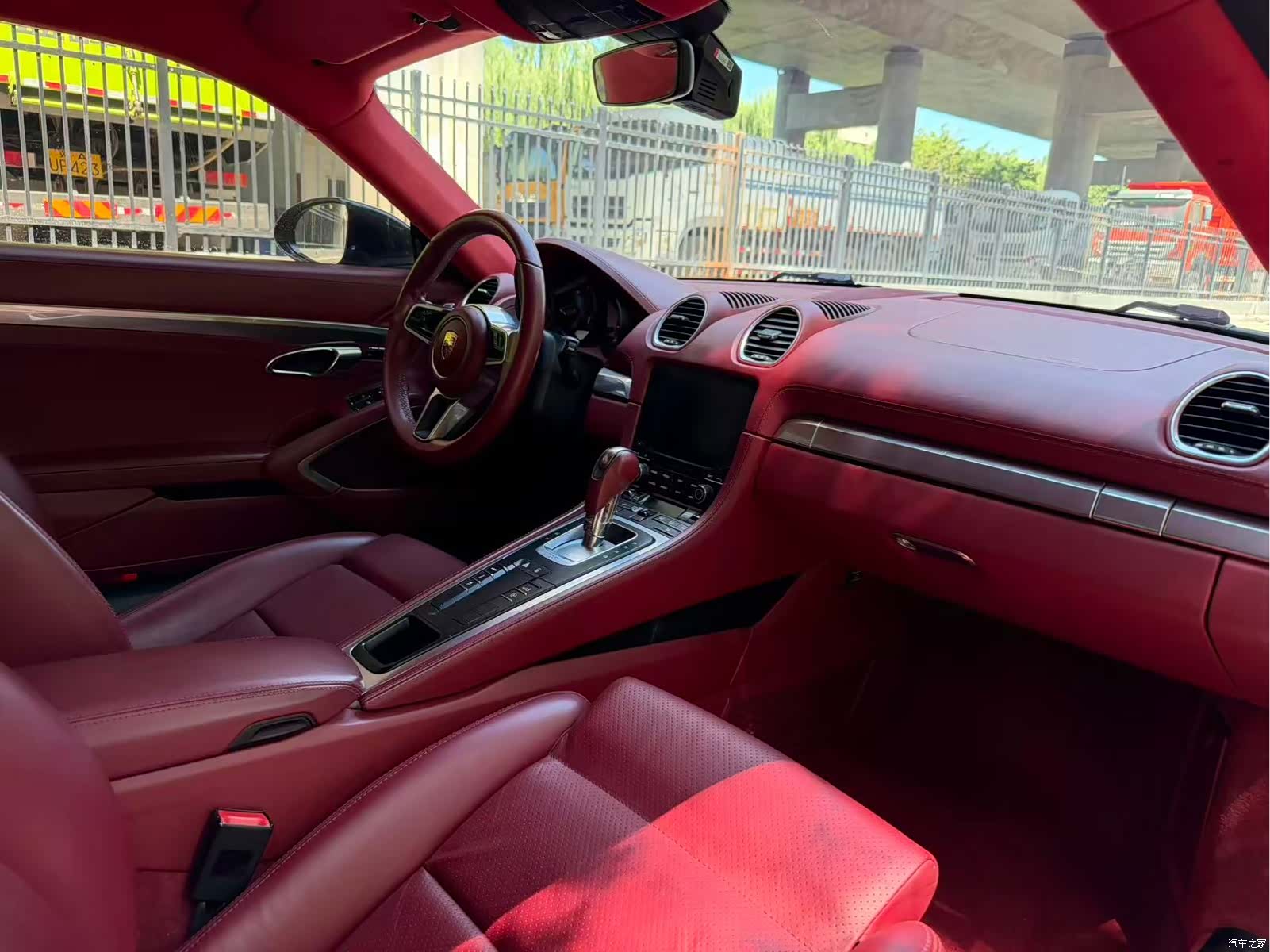 Porsche Cayman, 2017 4