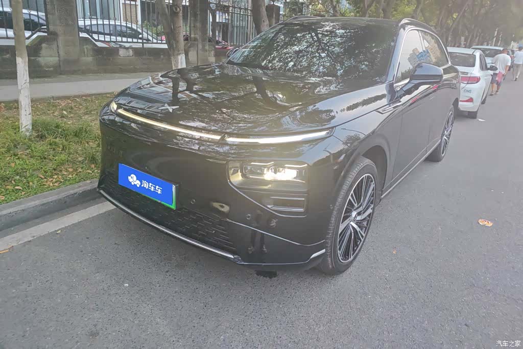 Xpeng G9