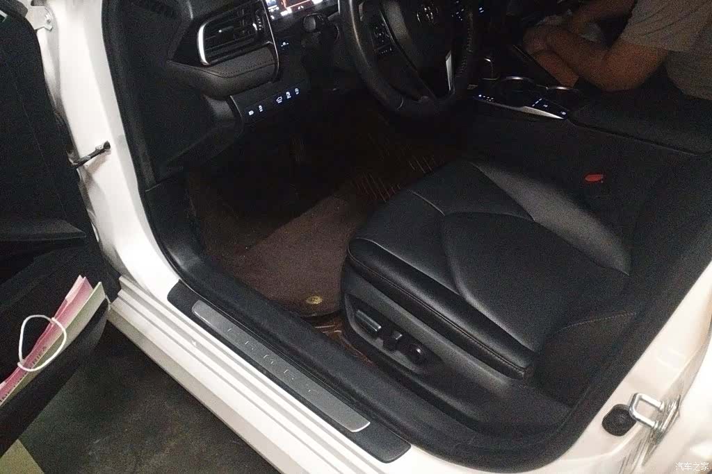 Toyota Camry, 2021 9