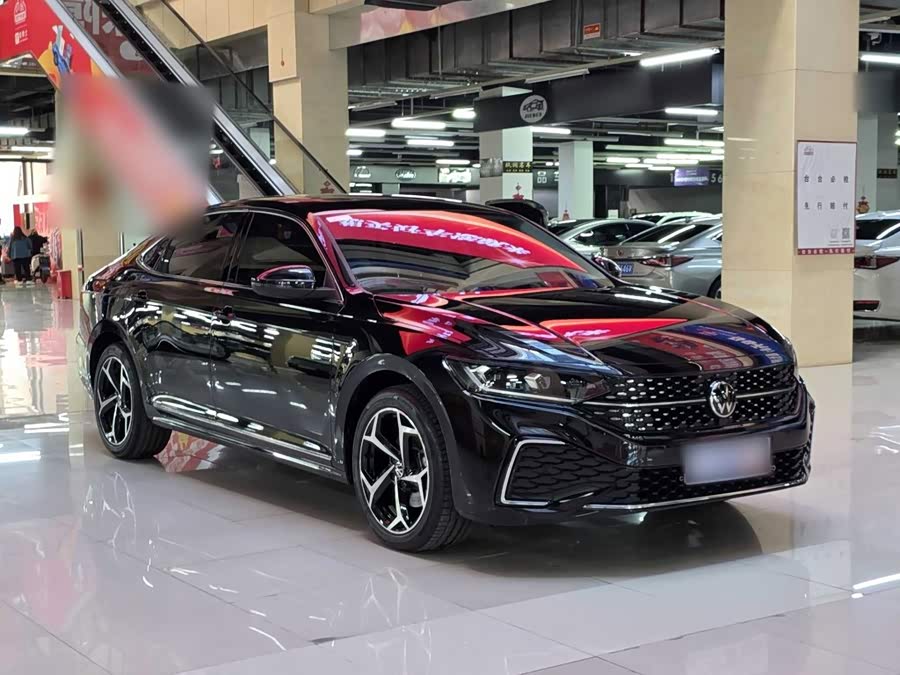 Volkswagen Passat 2025, фото 11
