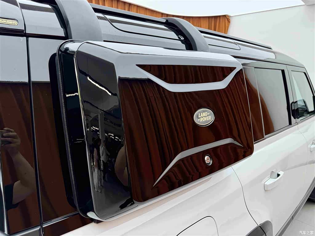 Land Rover Defender, 2021 17
