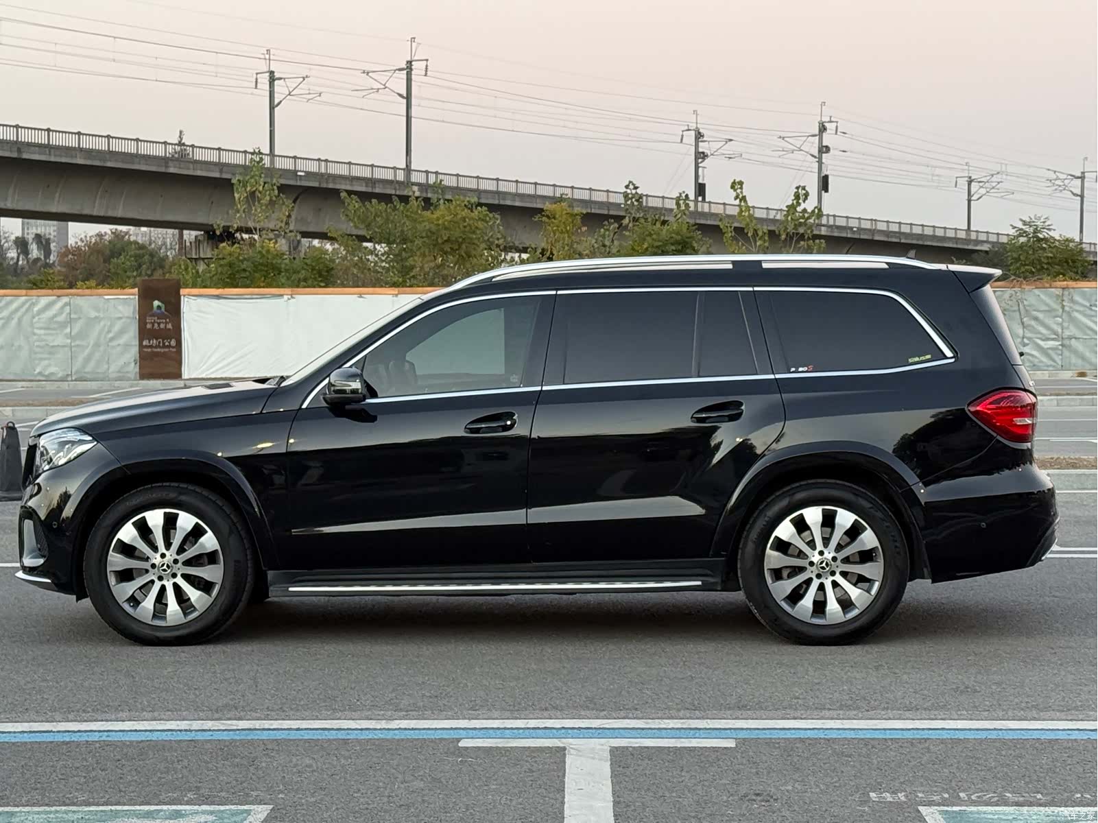 Mercedes-Benz GLS, 2017 4