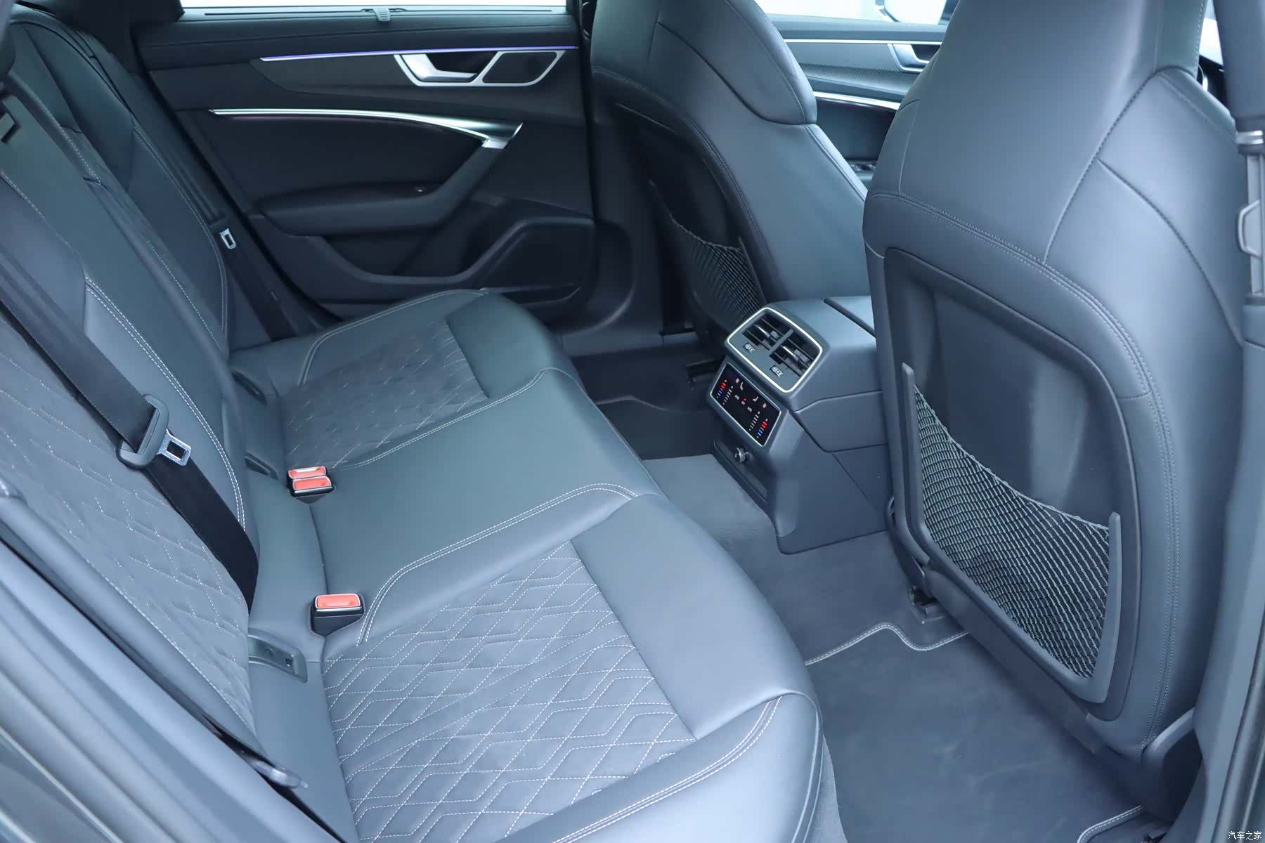 Audi S6, 2023 13
