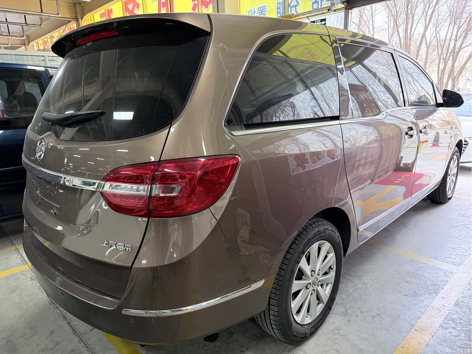Buick GL8, 2019 20