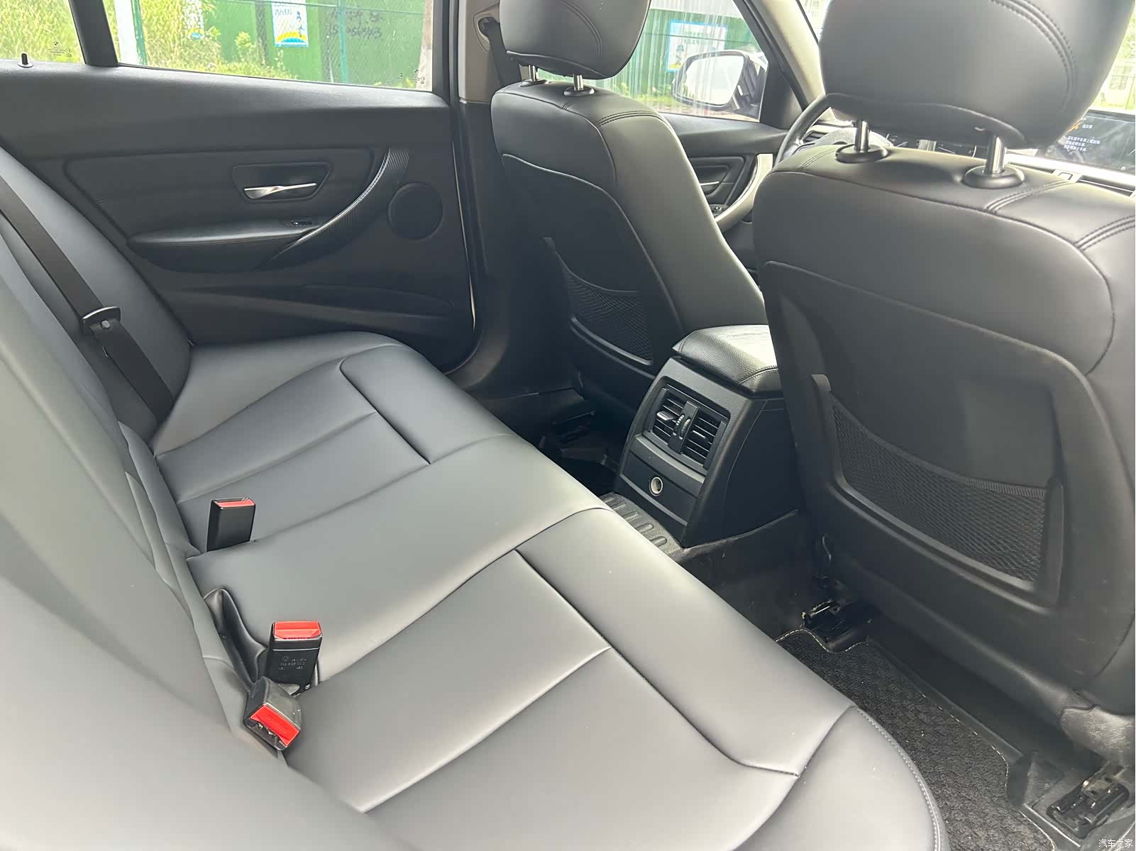 BMW 3 Series, 2015 9