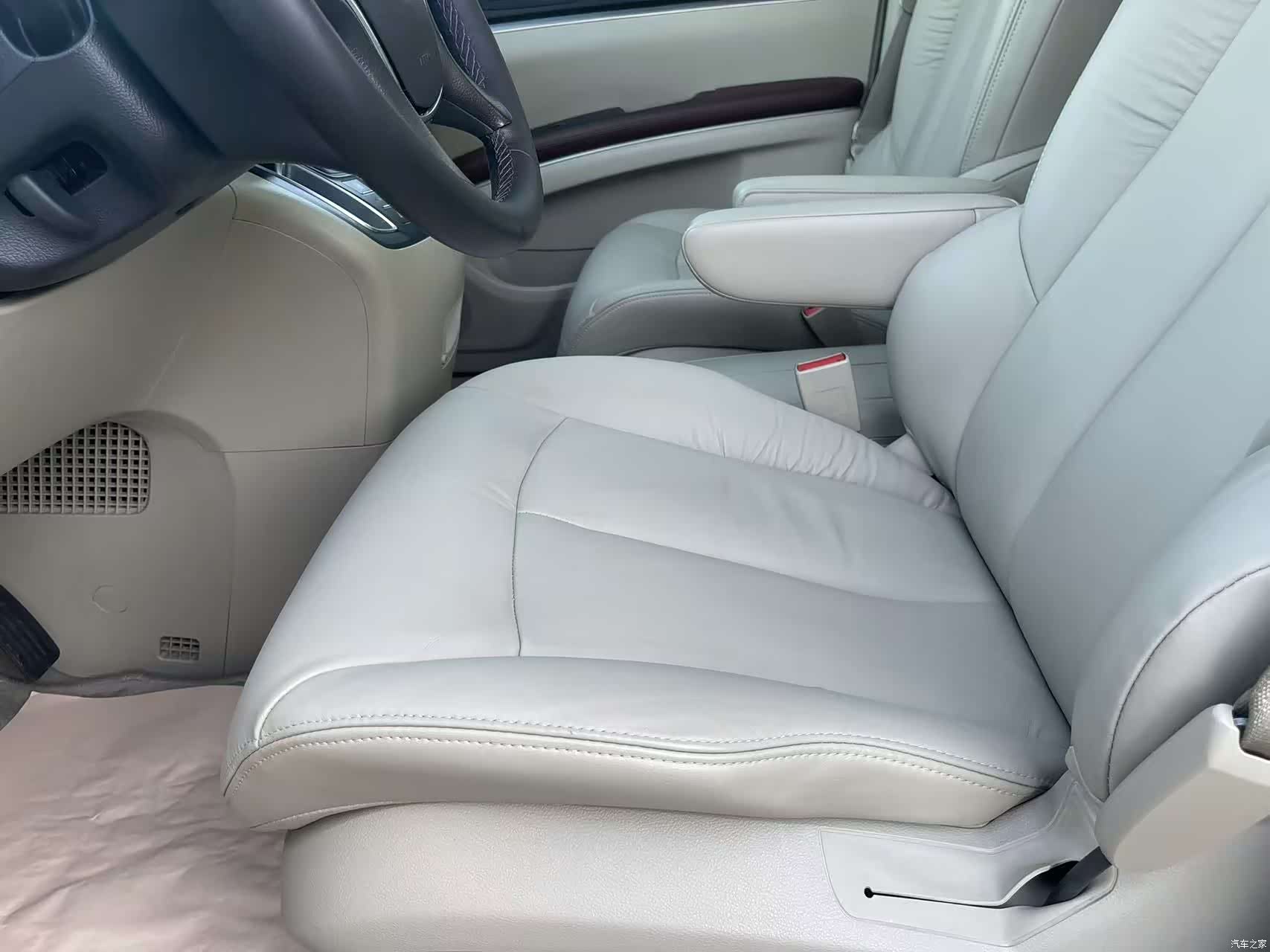 Buick GL8, 2015 23
