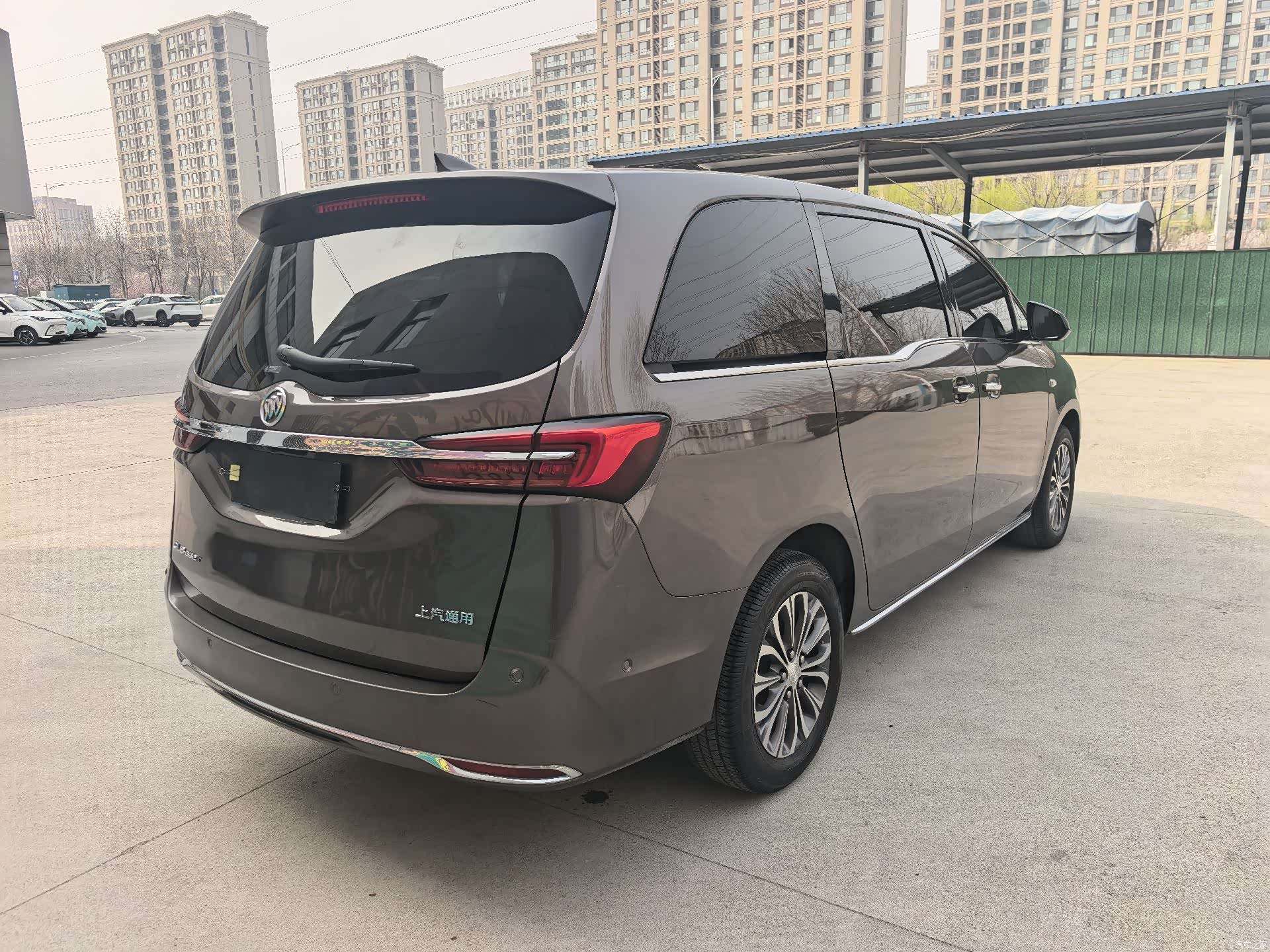 Buick GL8, 2022 13