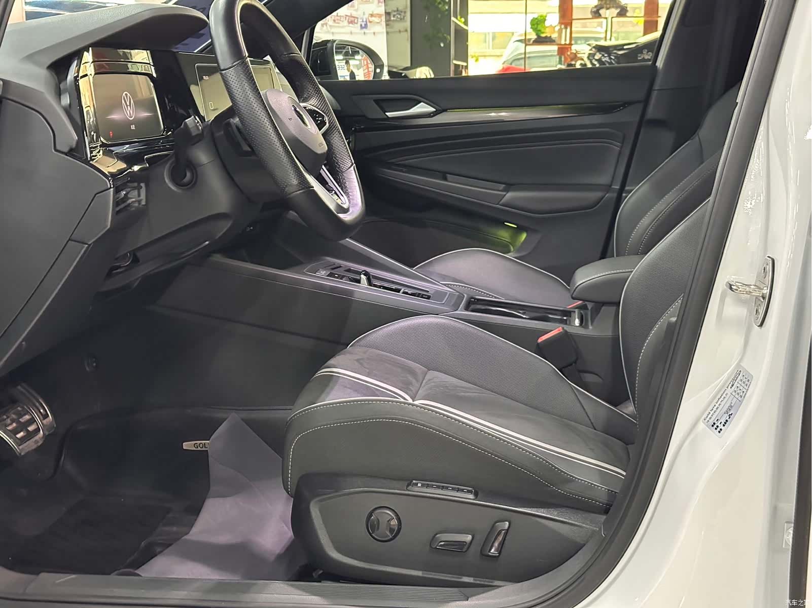 Volkswagen Golf, 2022 7