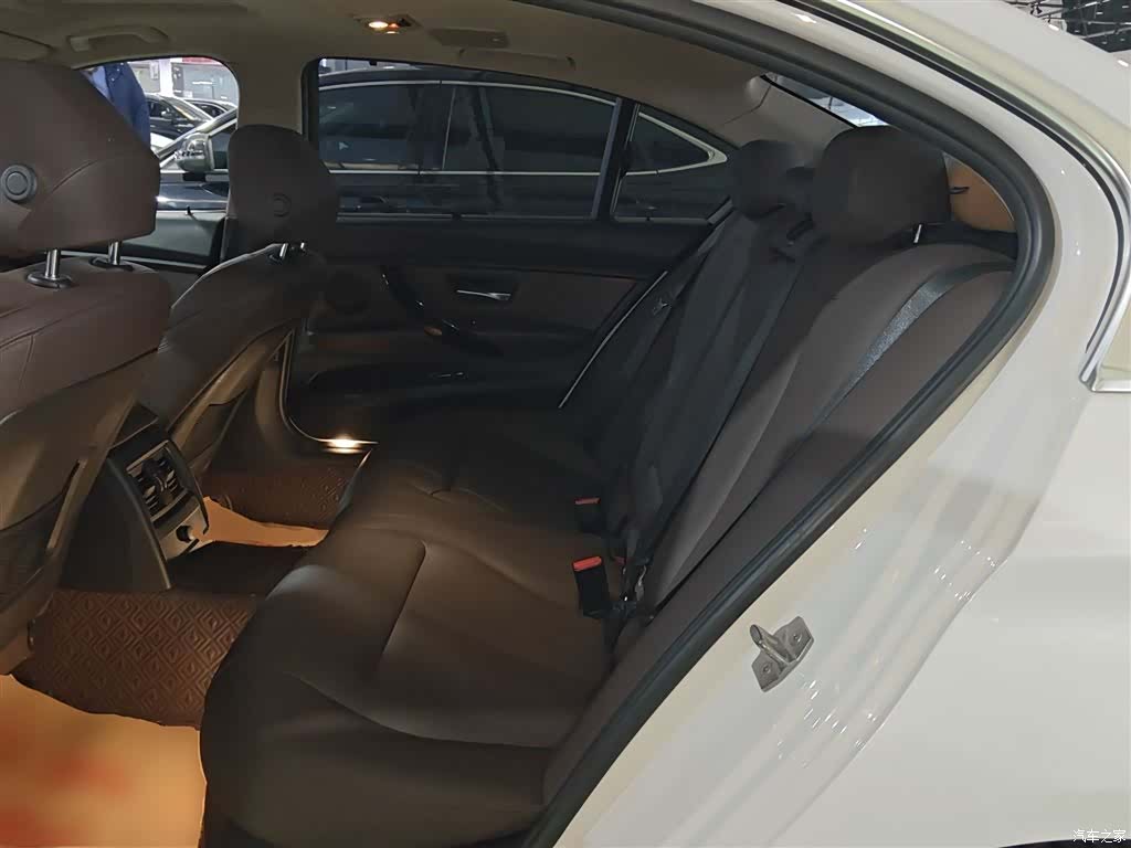 BMW 3 Series, 2018 14
