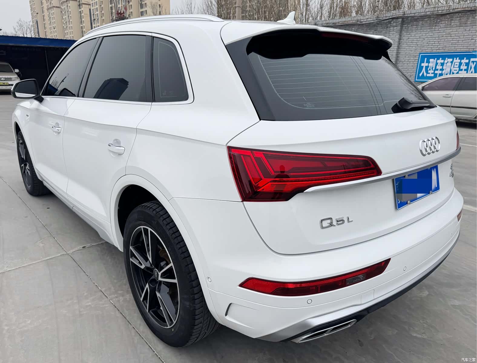 Audi Q5L, 2021 4