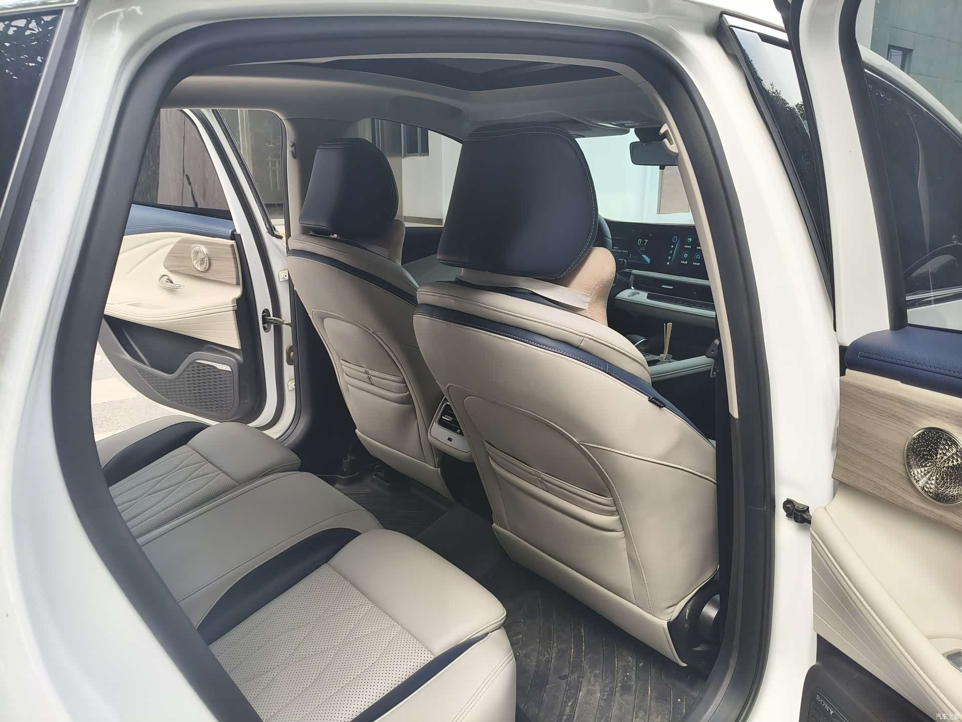 Chery Arrizo 8, 2022 11