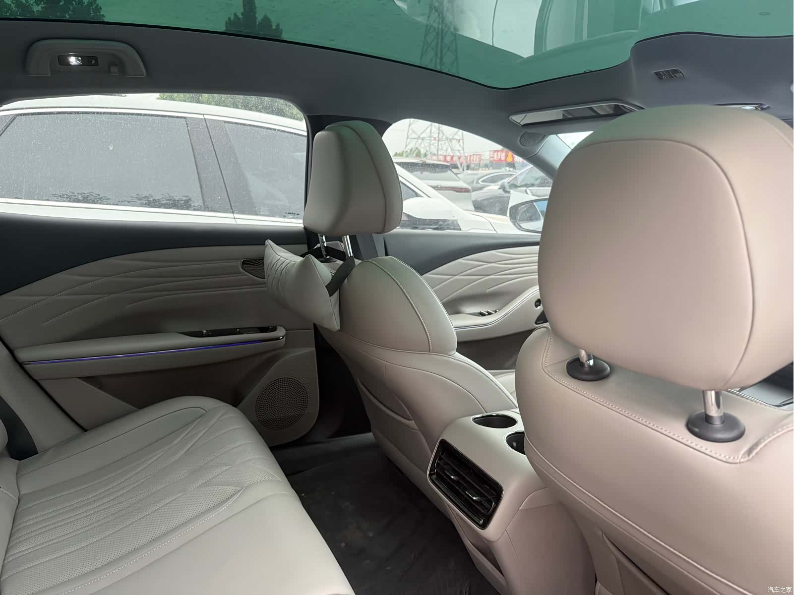 Geely 8, 2025 7
