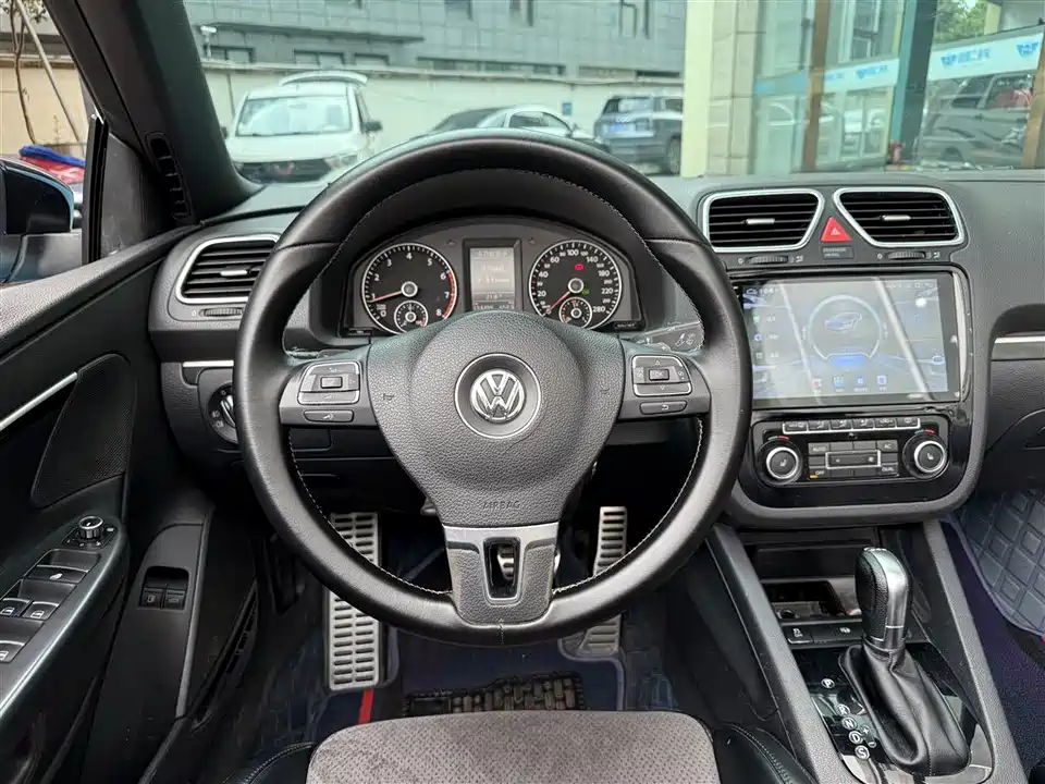 Volkswagen Eos