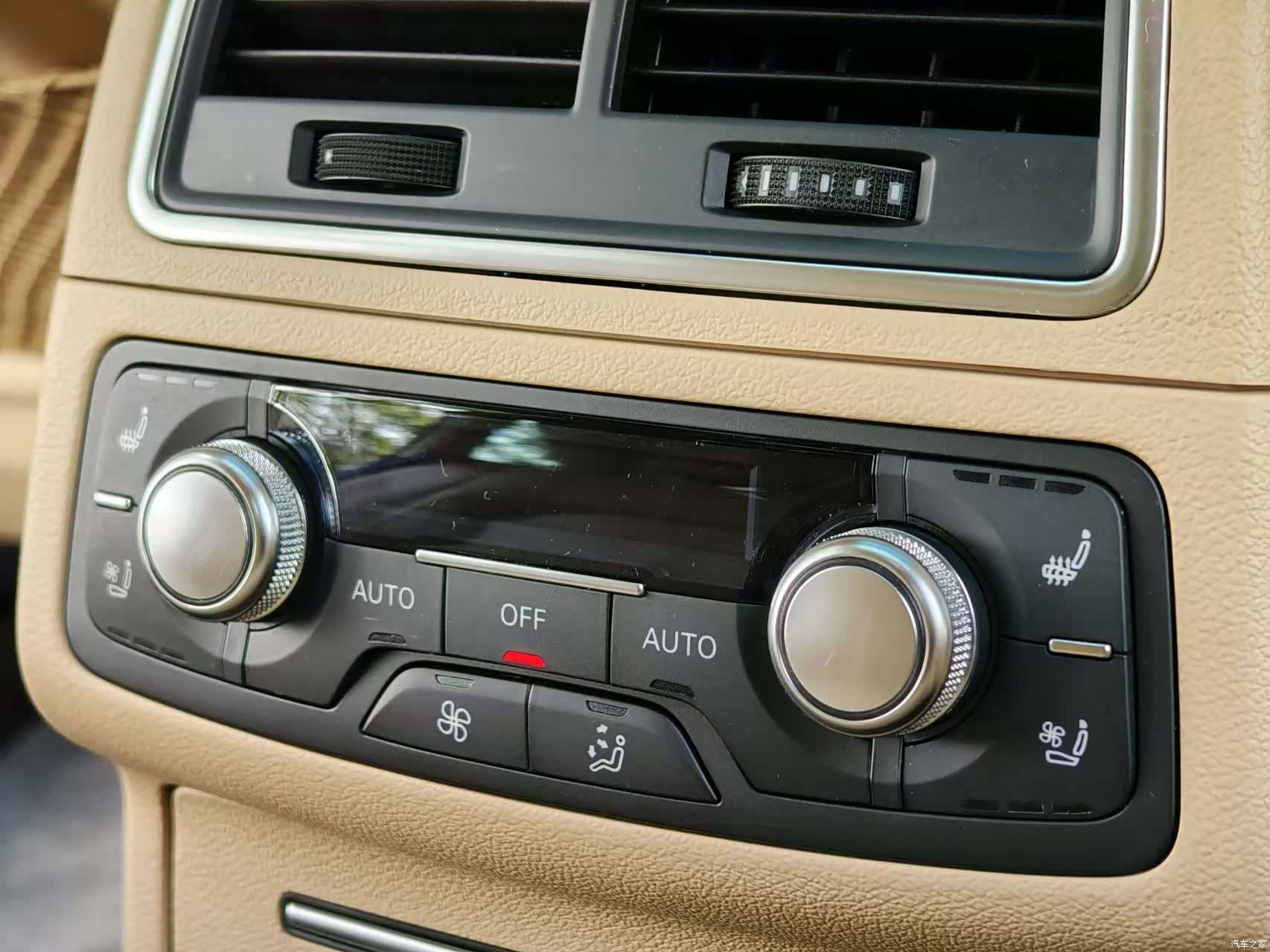 Audi A6L, 2012 7