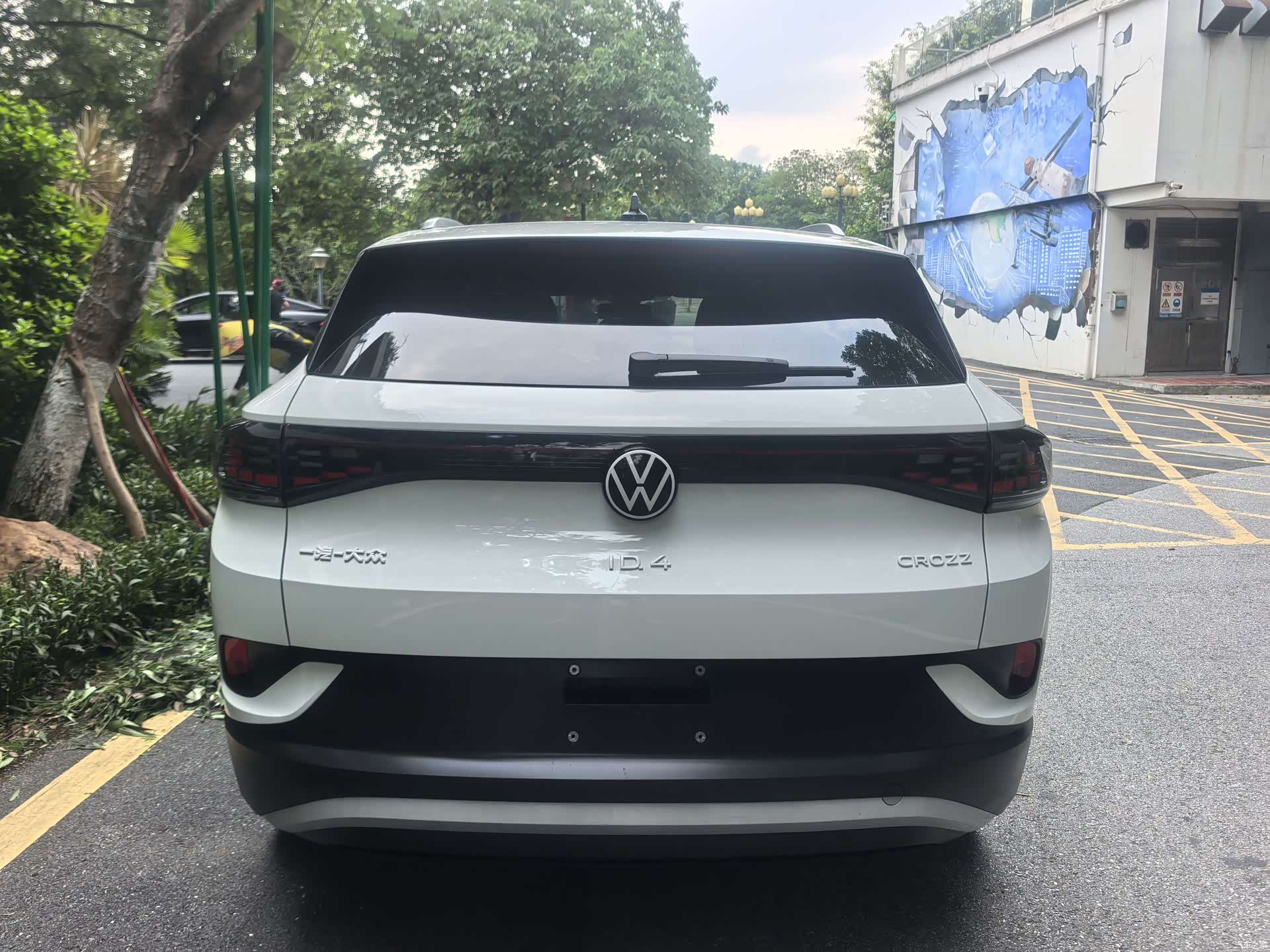 Volkswagen ID.4, 2023 6