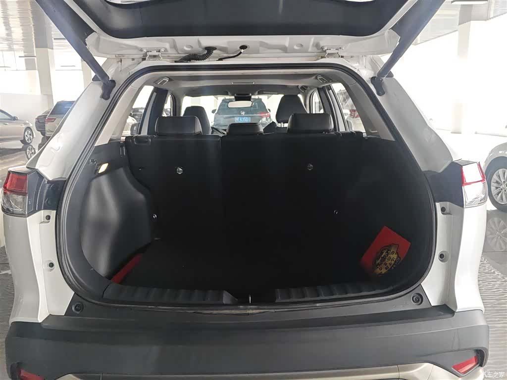 Toyota Frontlander, 2022 14