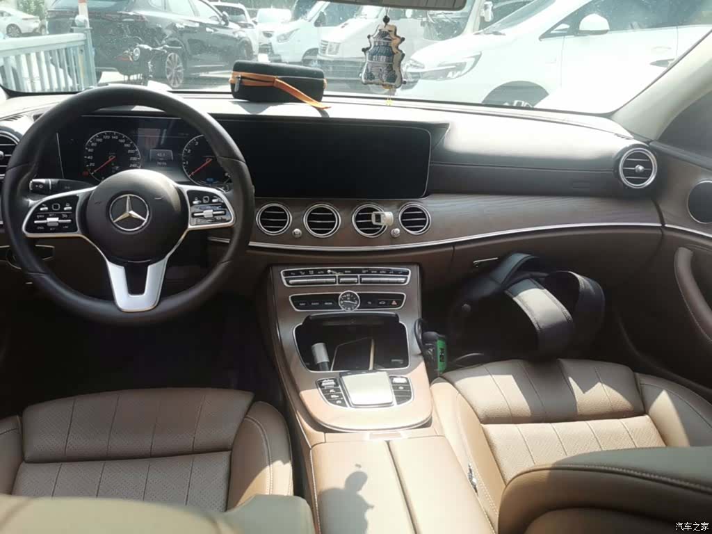 Mercedes-Benz E-Class, 2019 10