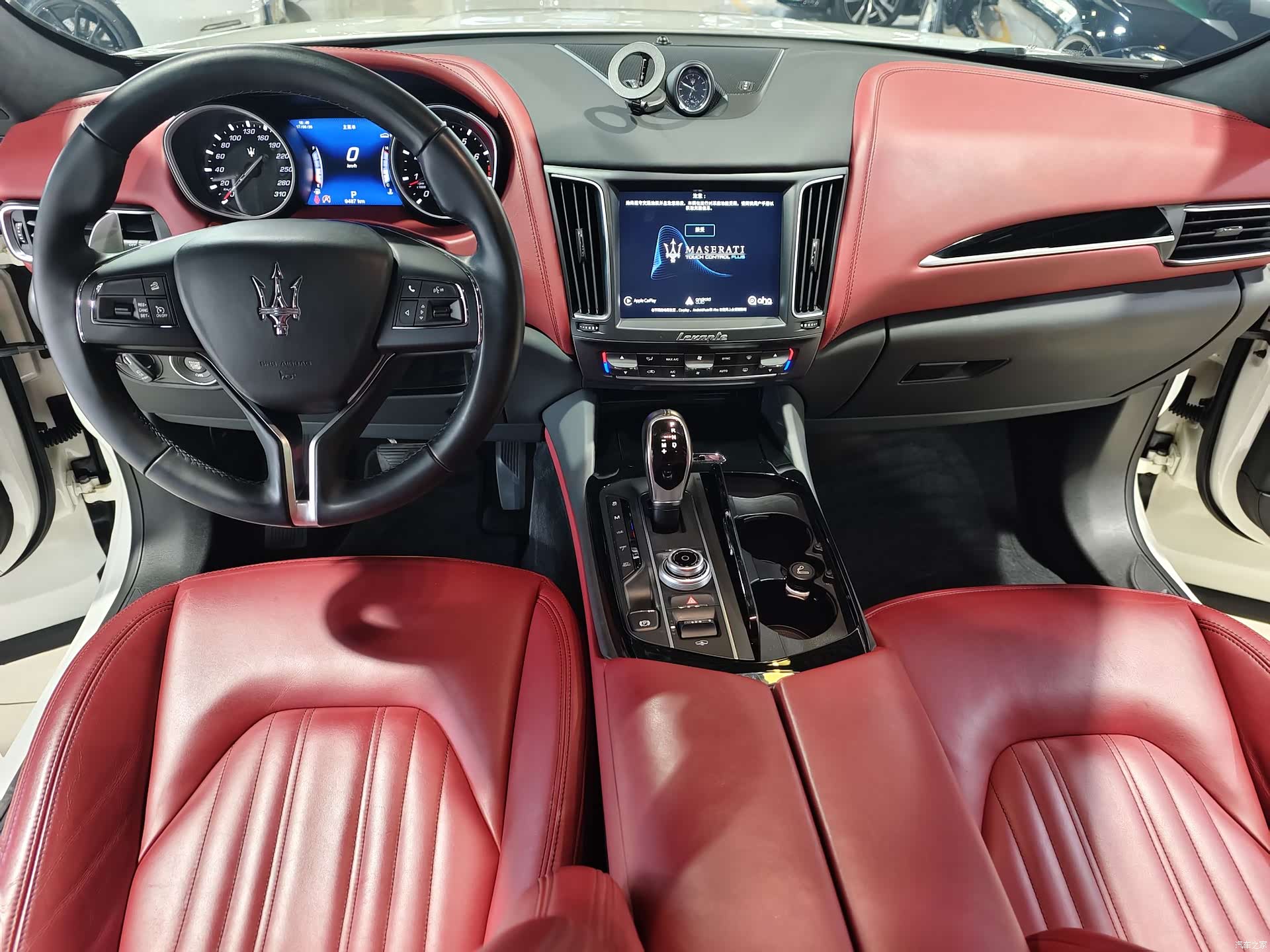 Maserati Levante, 2018 11