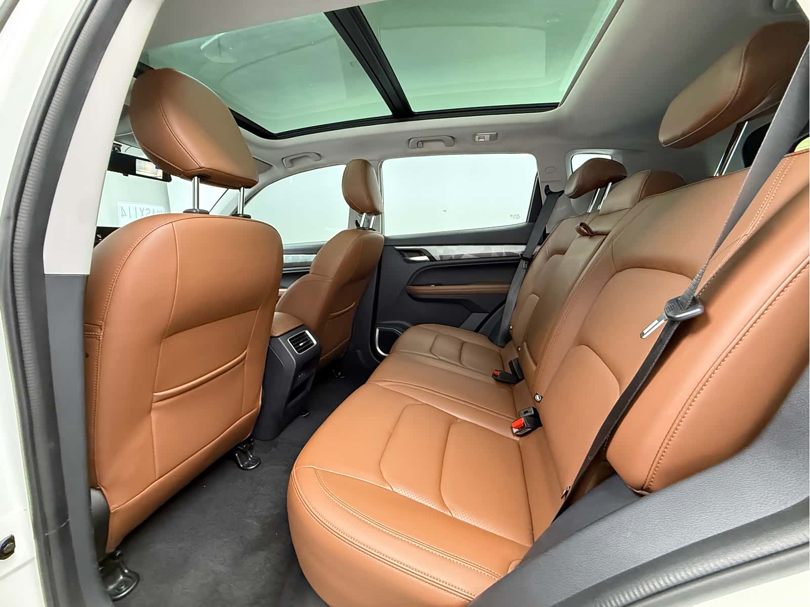 Geely X6, 2022 11