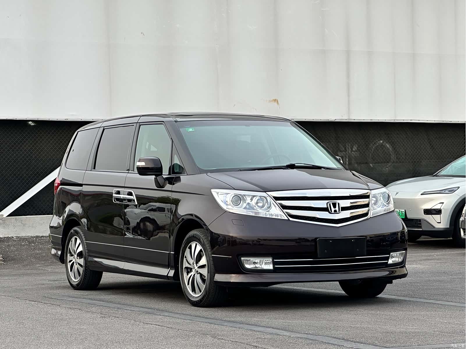 Honda Elysion, 2014 6