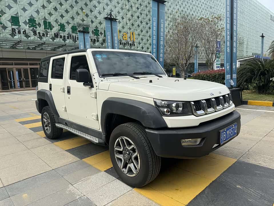 Beijing BJ40