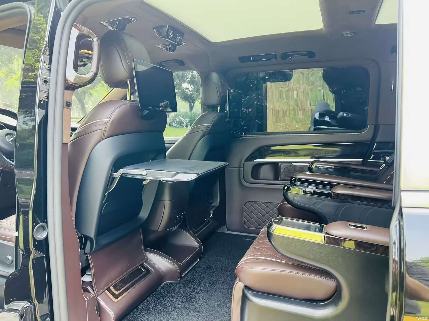 Mercedes-Benz V-Class, 2020 14